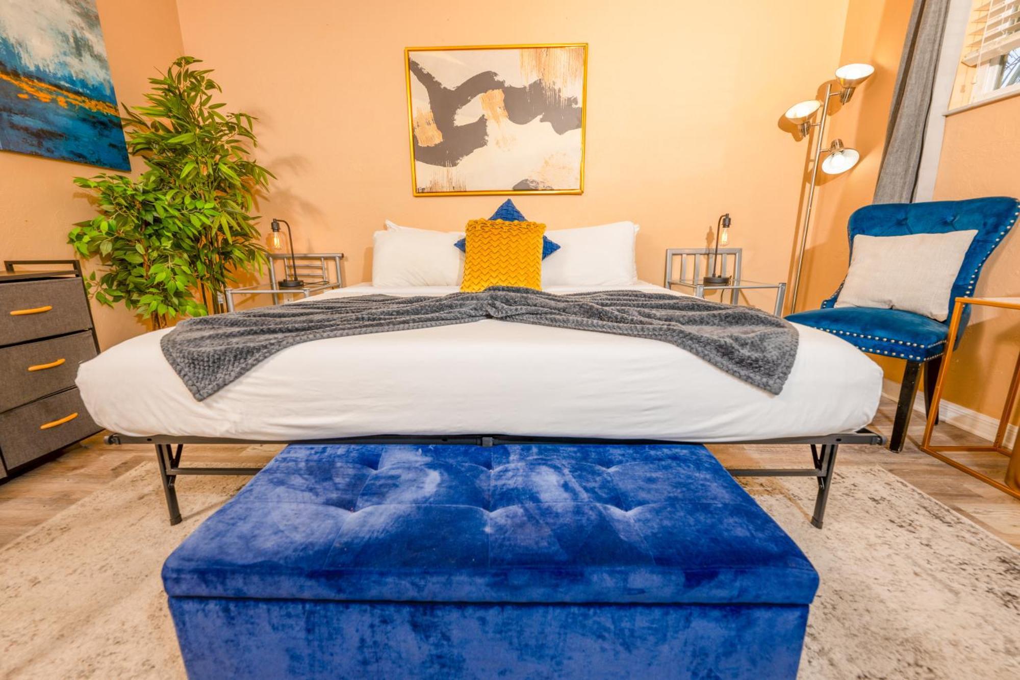 Urban Healing Haven Downtown Gem Apartment